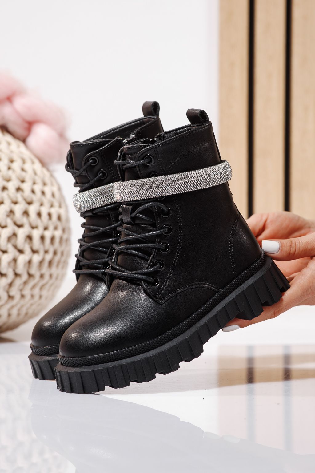 Ghete fete imblanite negre din piele ecologica Dora #23120