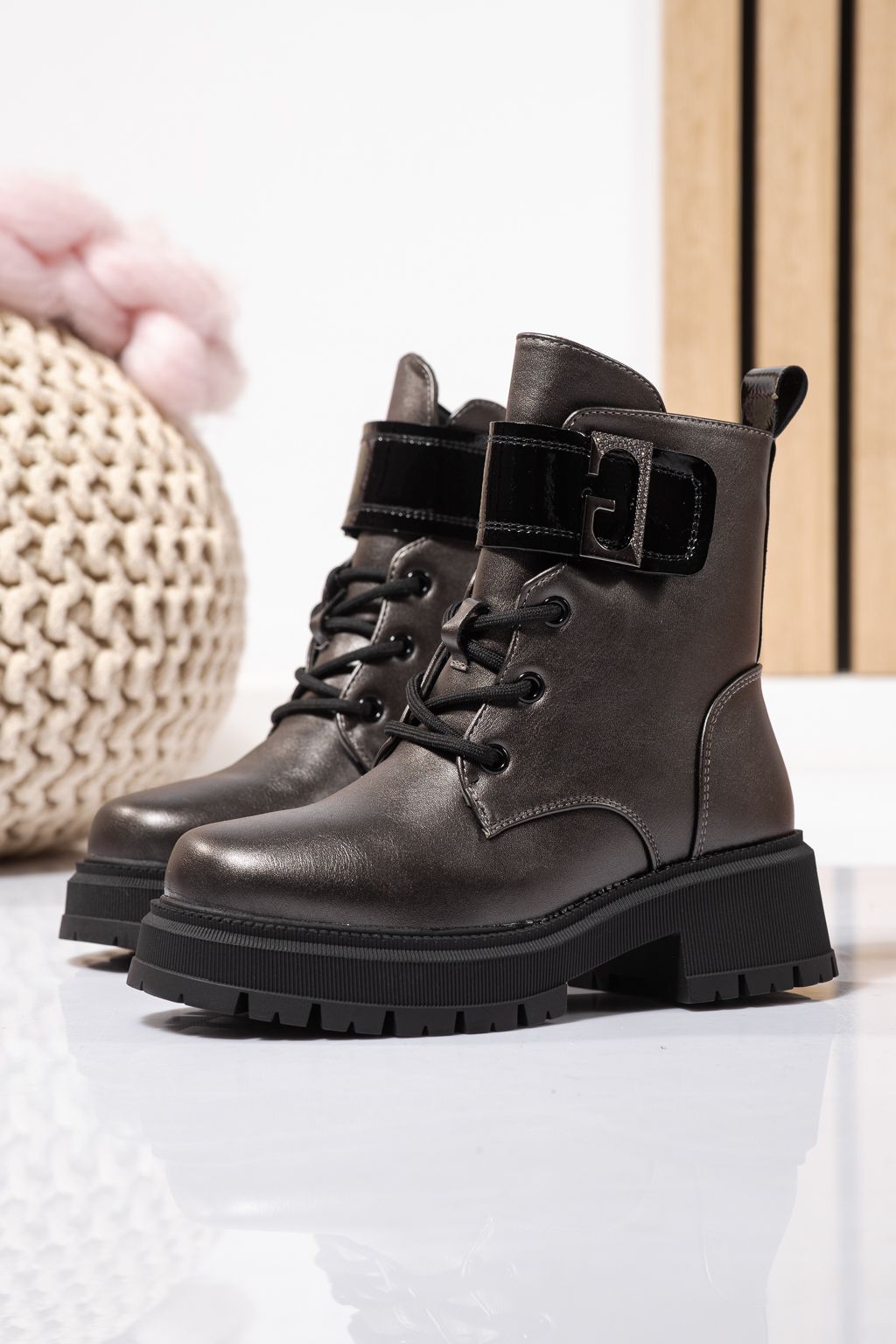 Ghete fete imblanite gri din piele ecologica Alisa #23110