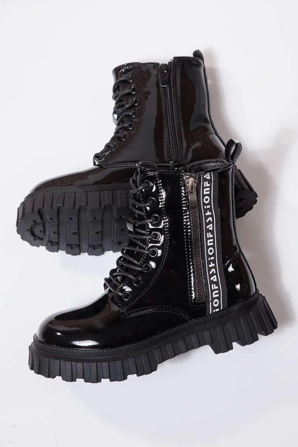 Ghete fete imblanite negre din piele ecologica lacuita Elia #23126