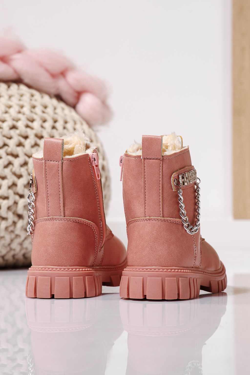 Ghete fete imblanite roz din piele ecologica Xenia #23149