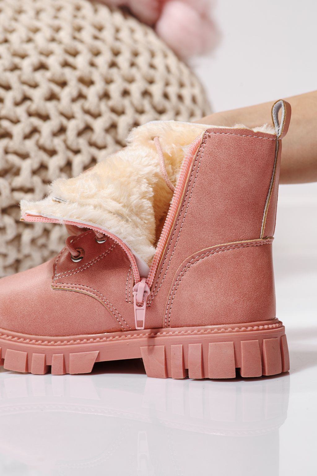 Ghete fete imblanite roz din piele ecologica Xenia #23149