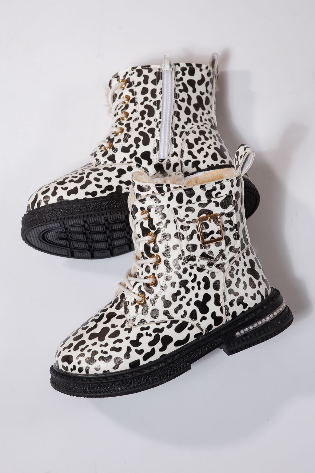 Ghete fete imblanite negre din piele ecologica Iris #23135