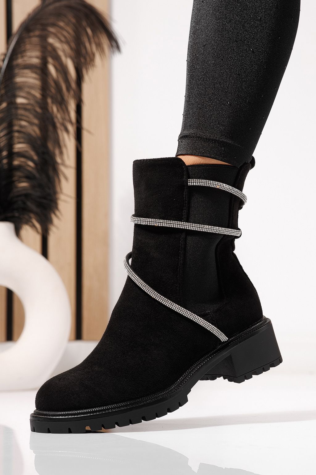 Ghete dama captusite negre din piele ecologica intoarsa Eleanora #23078