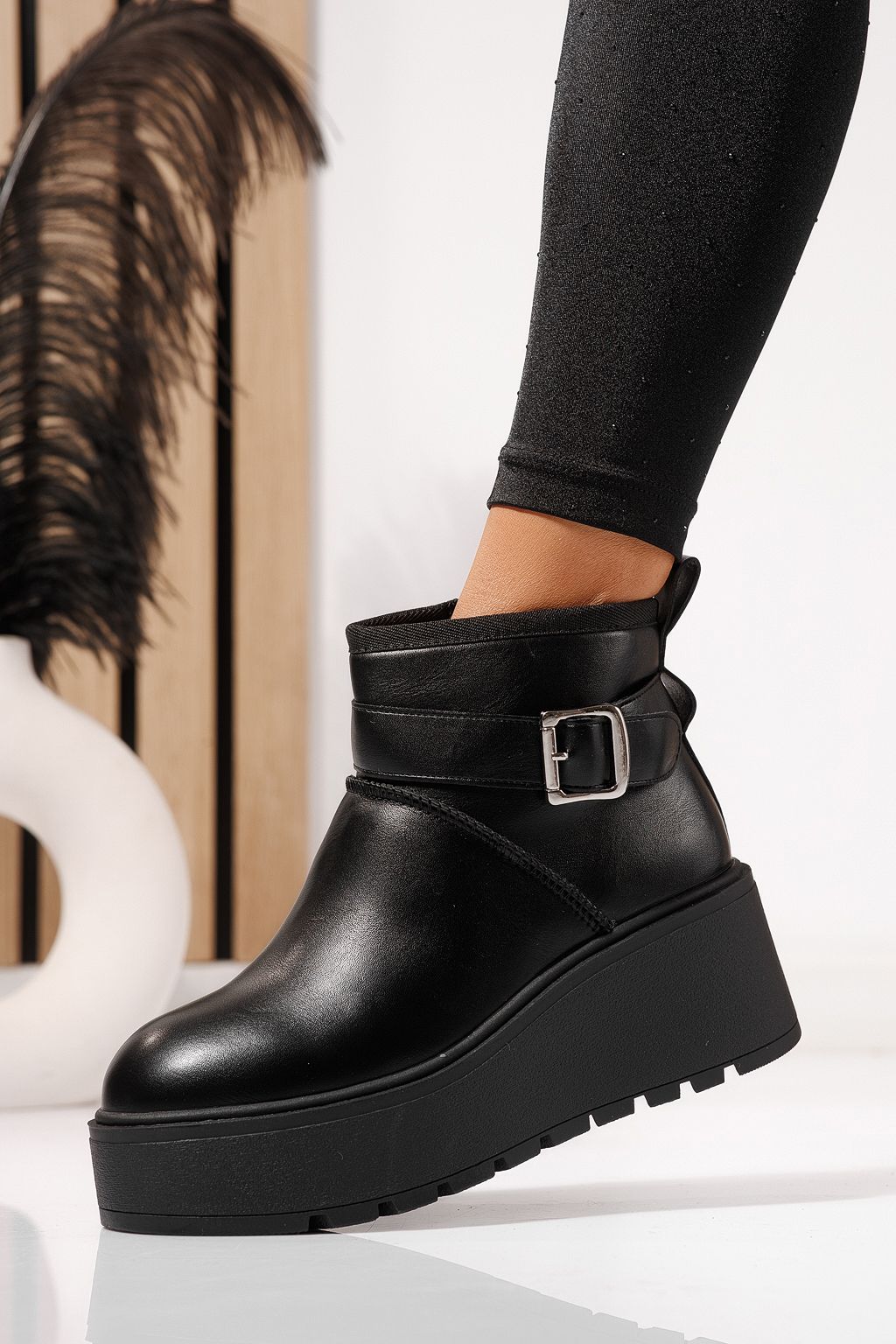 Ghete dama îmblanite negre din piele ecologica June #23084