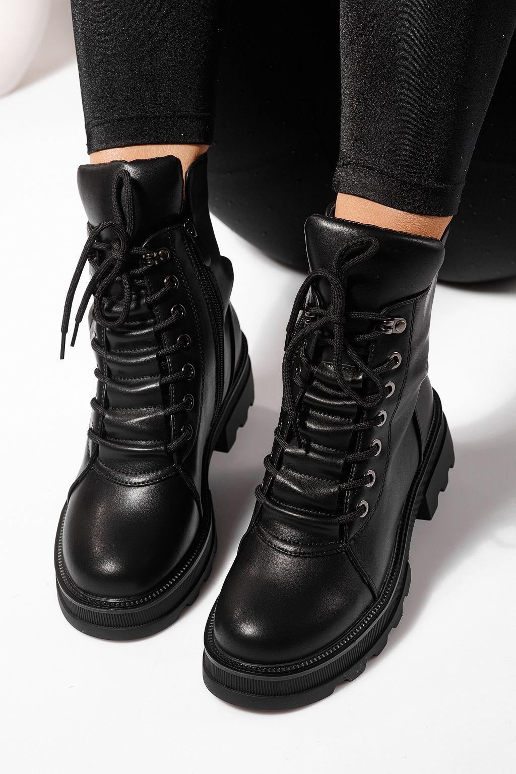 Ghete dama îmblanite negre din piele ecologica Kiara #23089