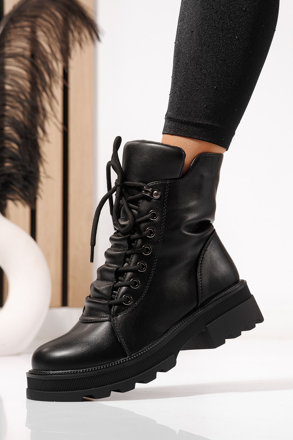 Ghete dama îmblanite negre din piele ecologica Kiara #23089