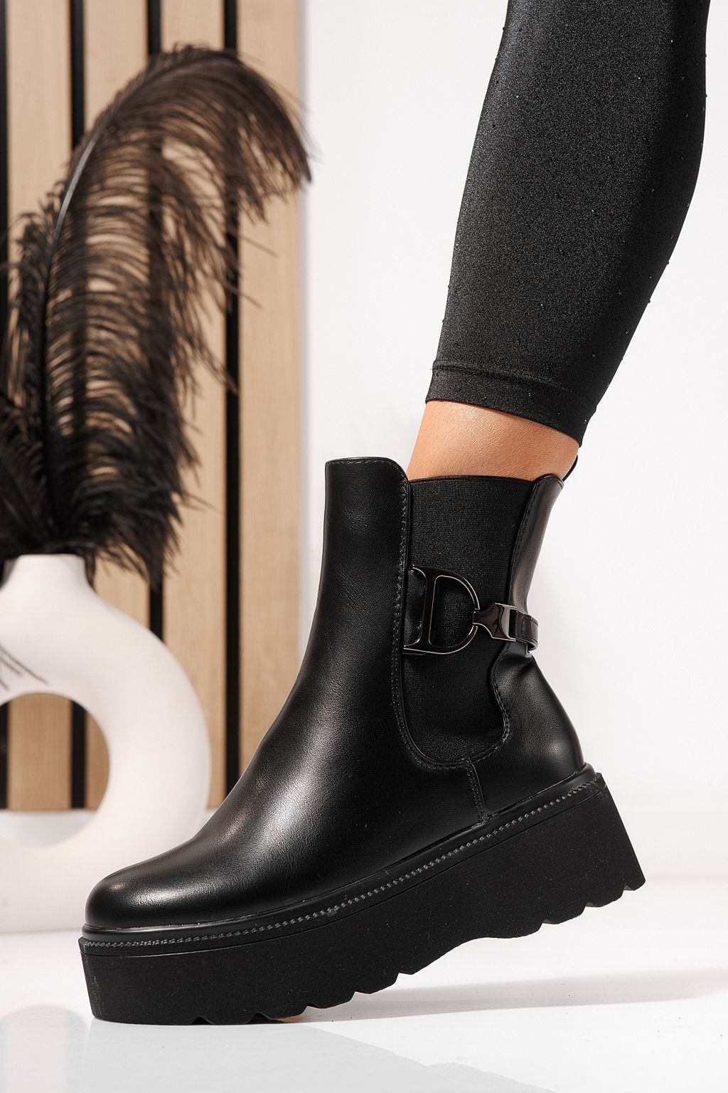 Ghete dama îmblanite negre din piele ecologica Dalia #23074