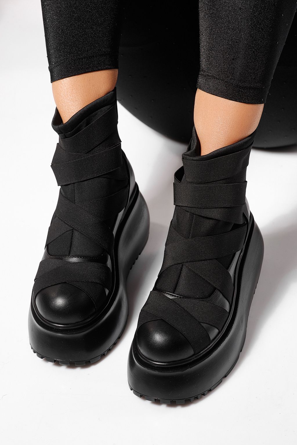 Ghete dama captusite negre din piele ecologica Ines #23167