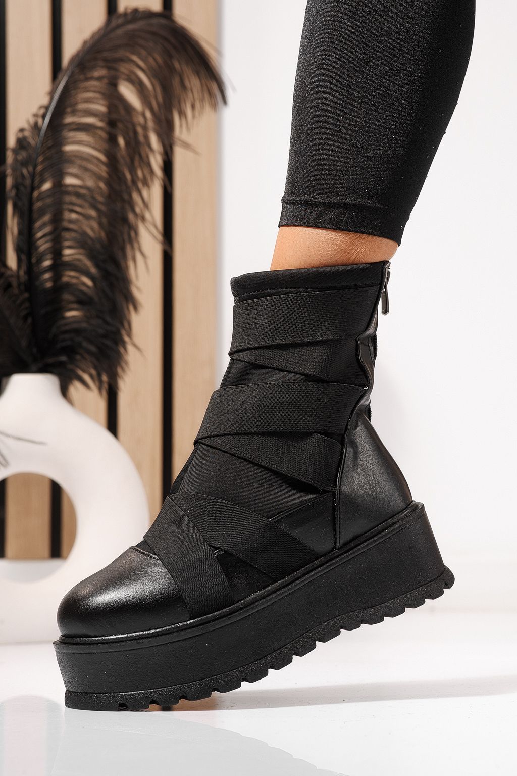 Ghete dama îmblanite negre din piele ecologica Ellis #23173