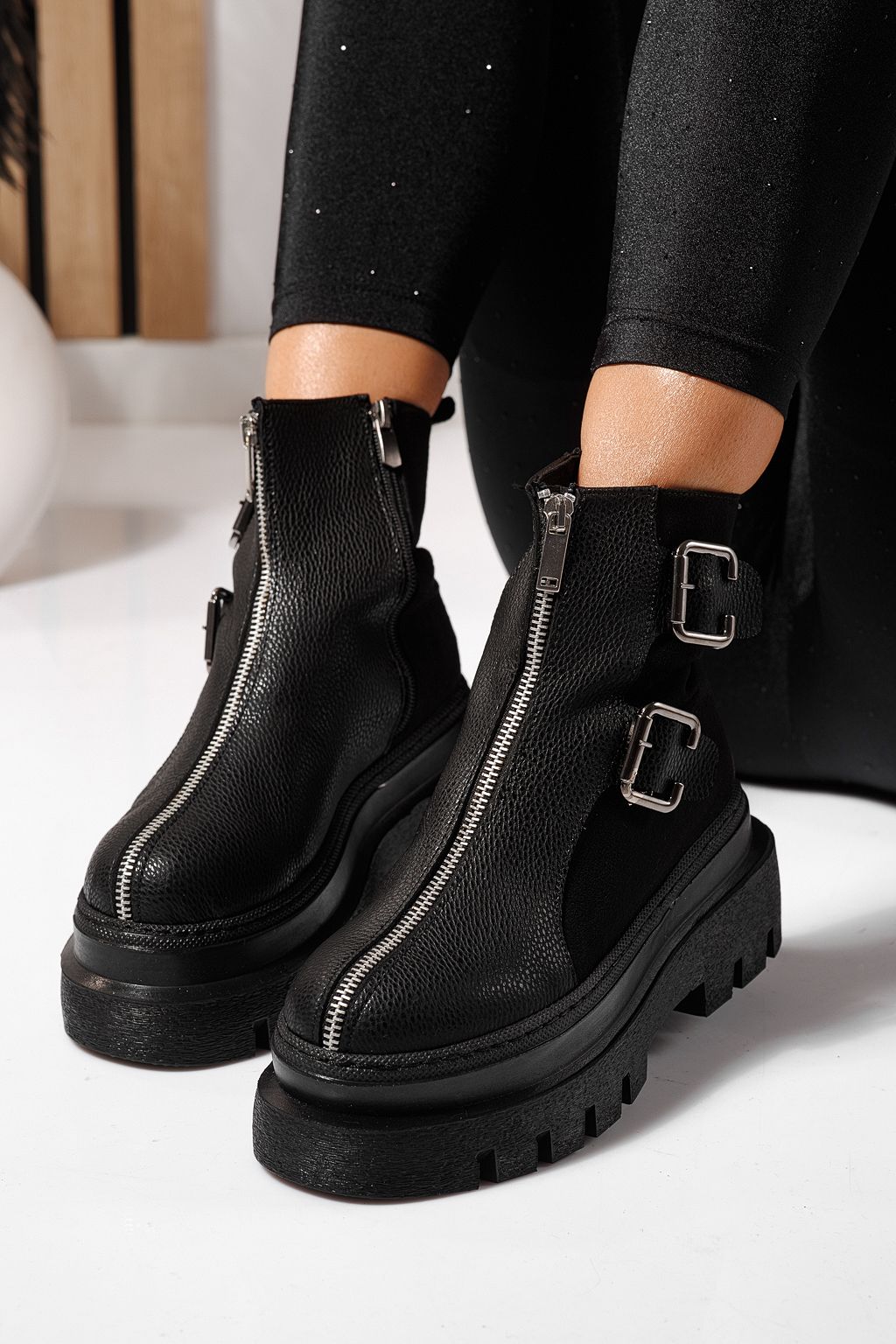 Ghete dama îmblanite negre din piele ecologica Eniko #23171