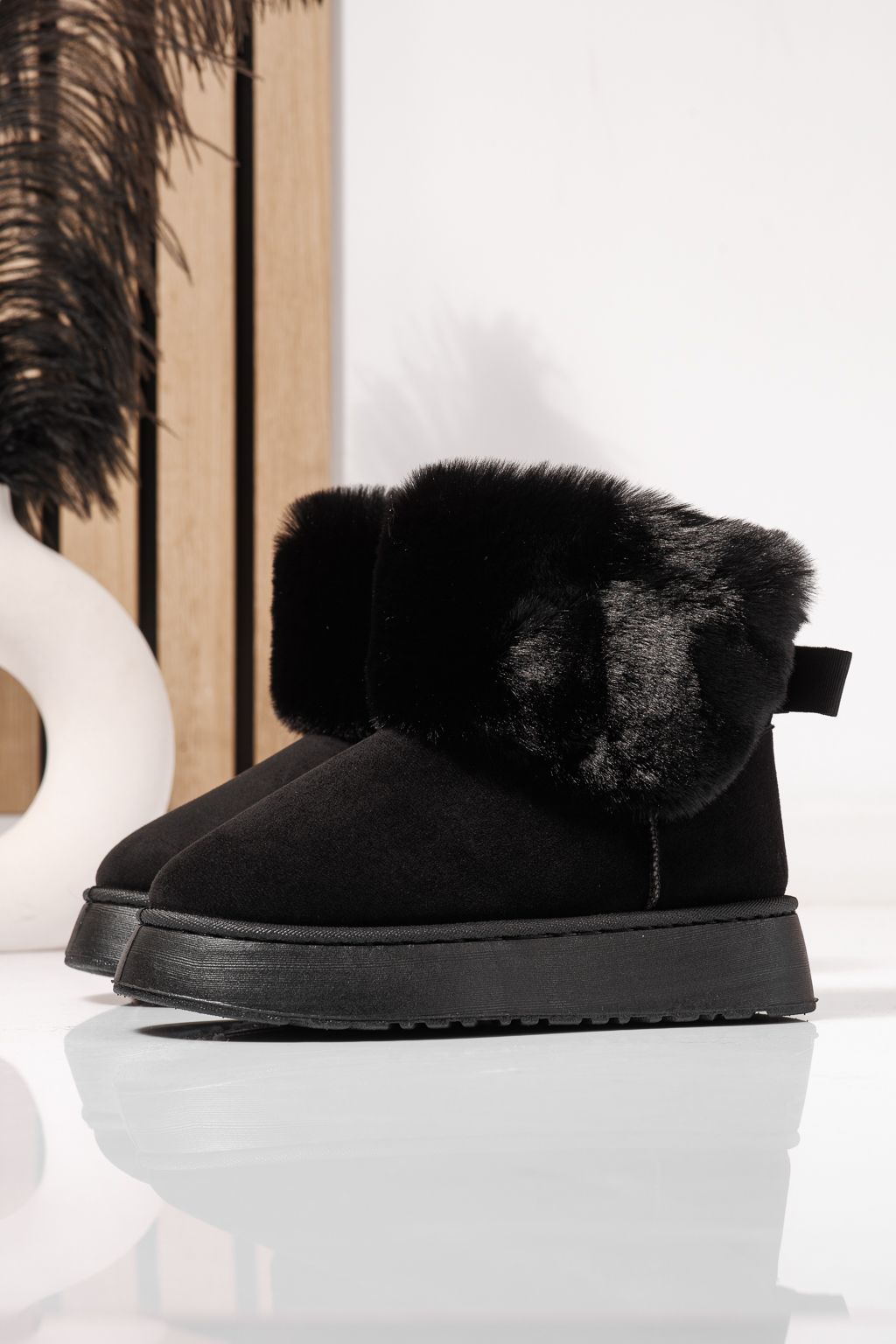 Cizme scurte dama îmblanite tip Ug negre din piele ecologica intoarsa Beatrice #23067