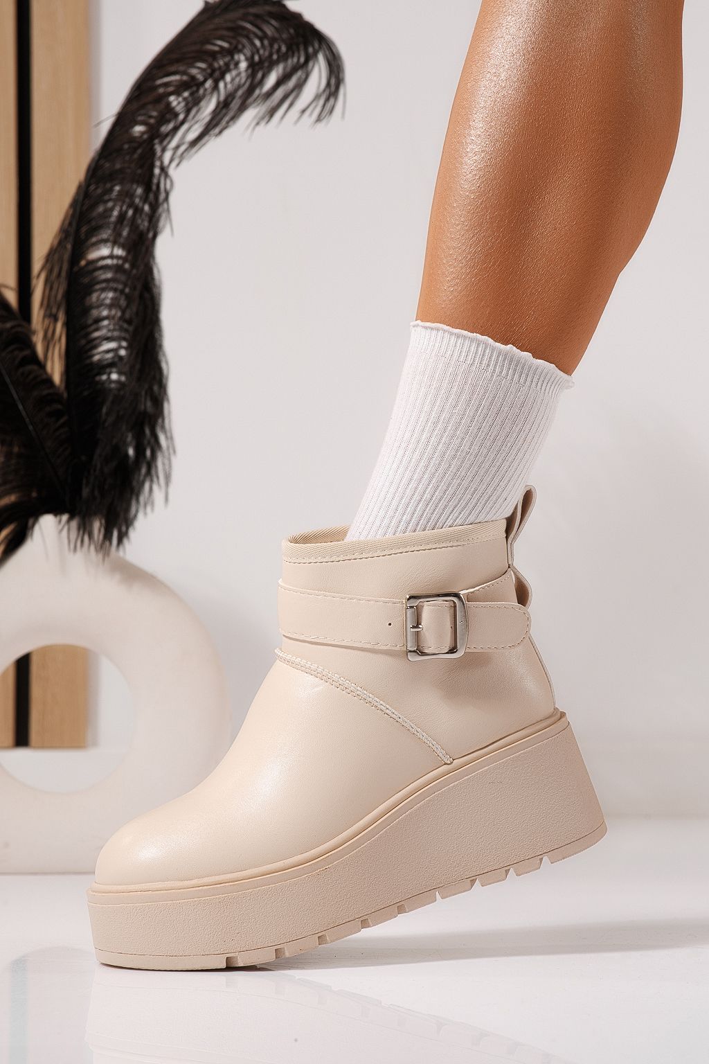 Ghete dama îmblanite bej din piele ecologica June #23085