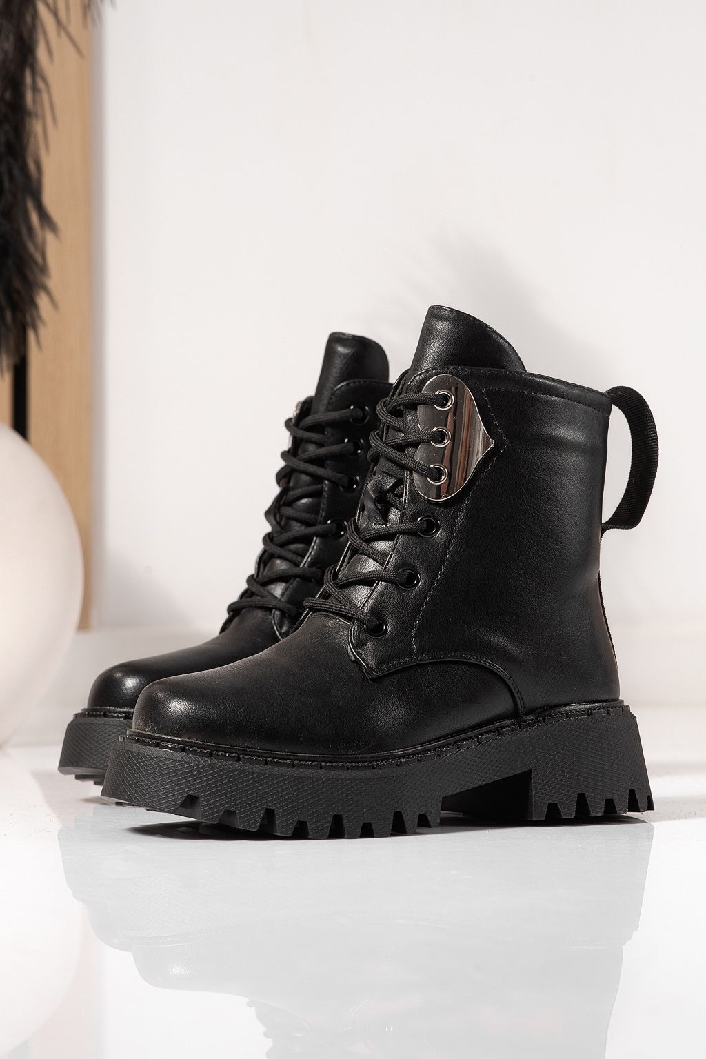 Ghete fete imblanite negre din piele ecologica Alina #23178