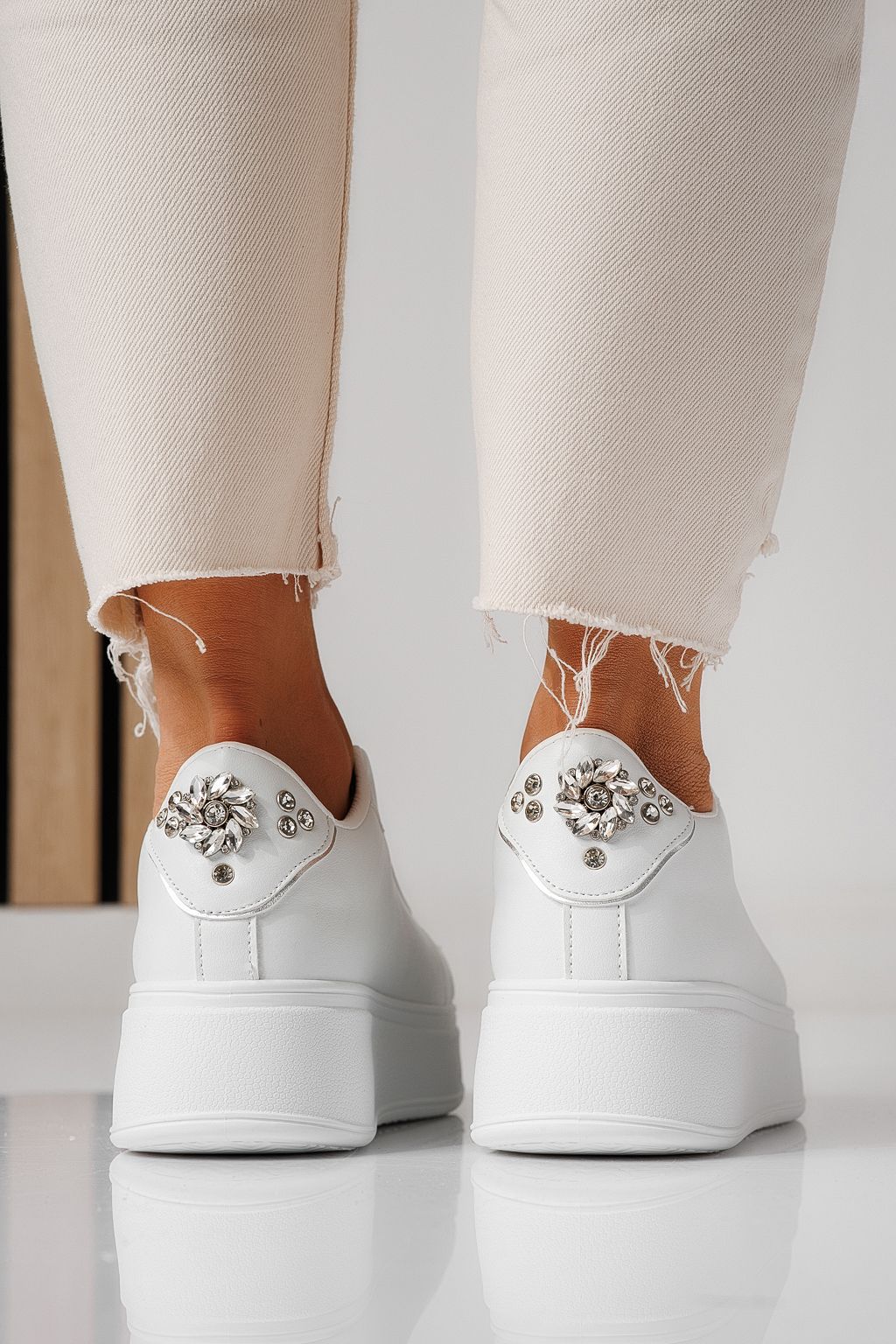 Adidasi dama albi din piele ecologica Azaleea #24003