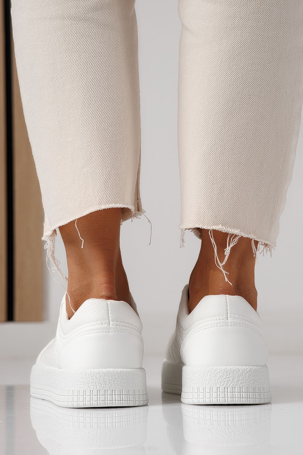 Adidasi dama albi din piele ecologica Oana #24174