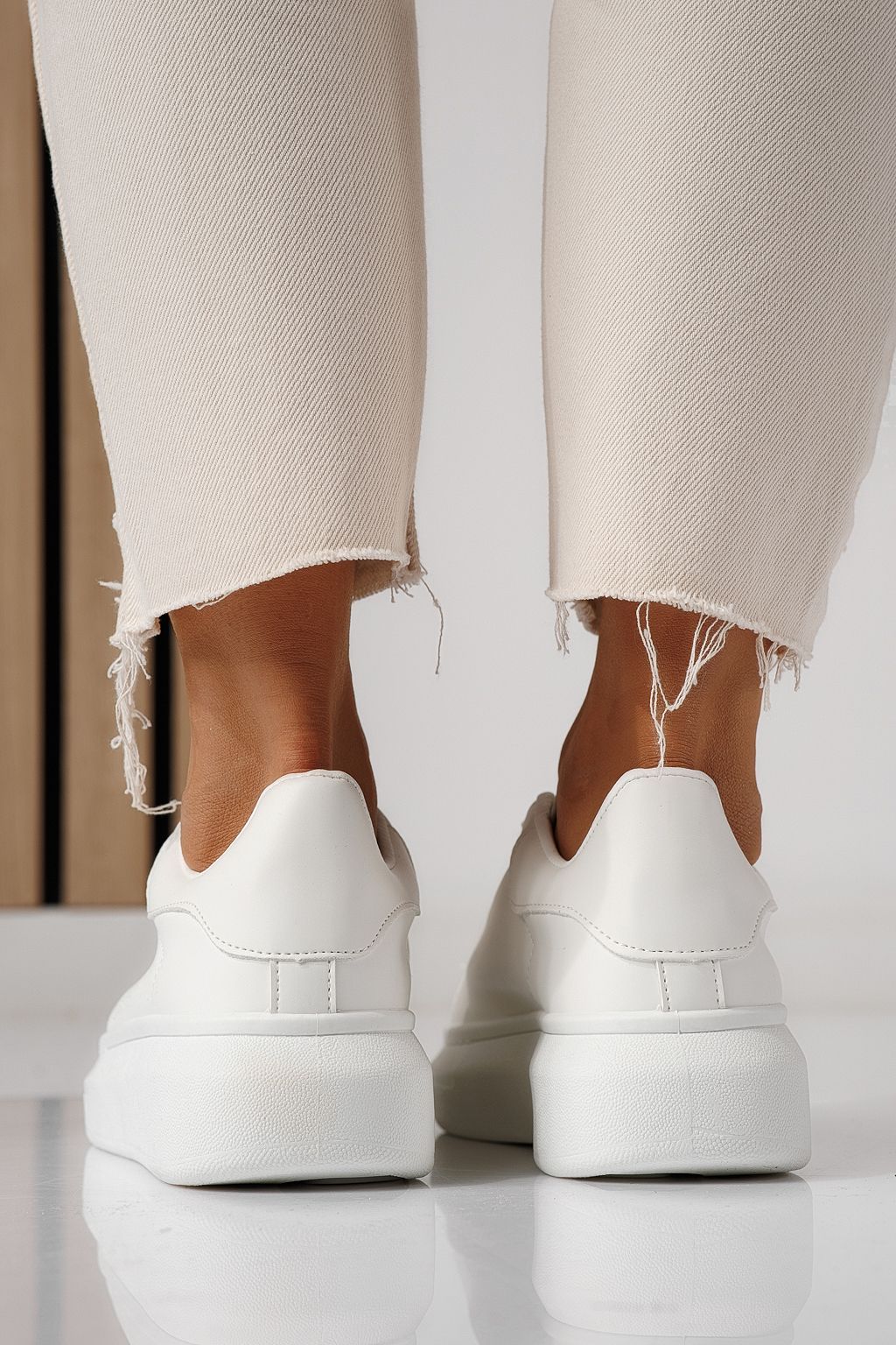 Adidasi dama albi din piele ecologica Raya #24199