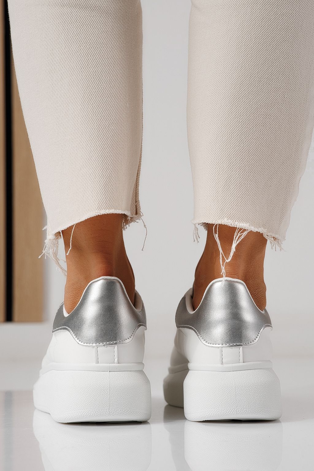 Adidasi dama albi din piele ecologica Raya #24198