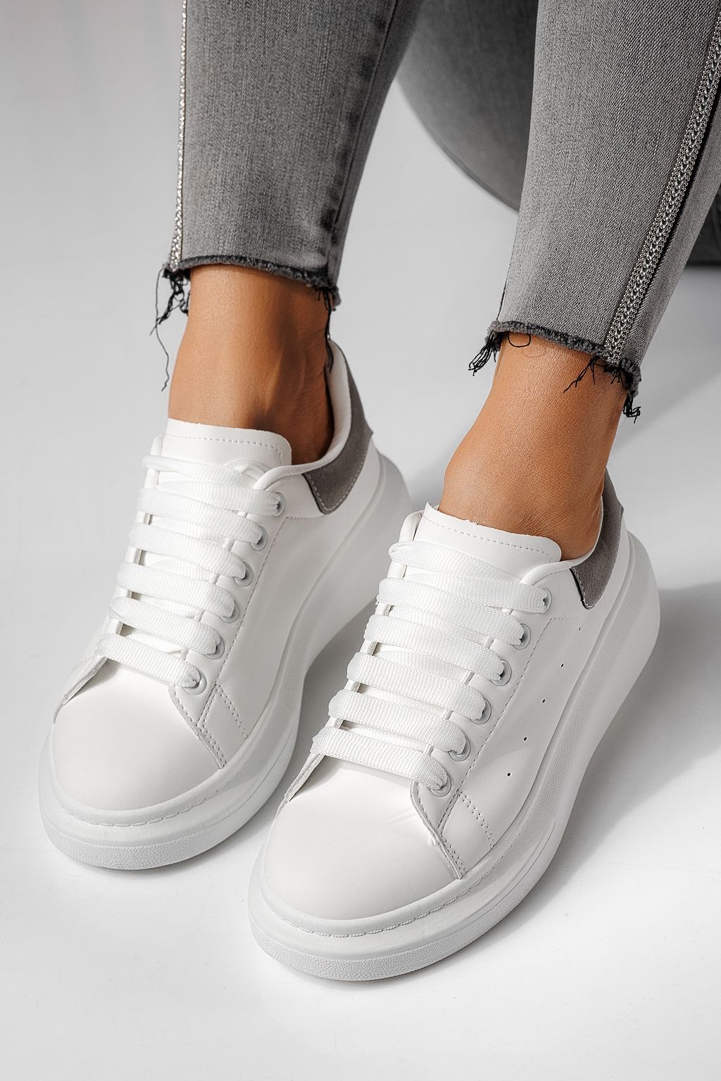 Adidasi dama albi din piele ecologica Raya #24181