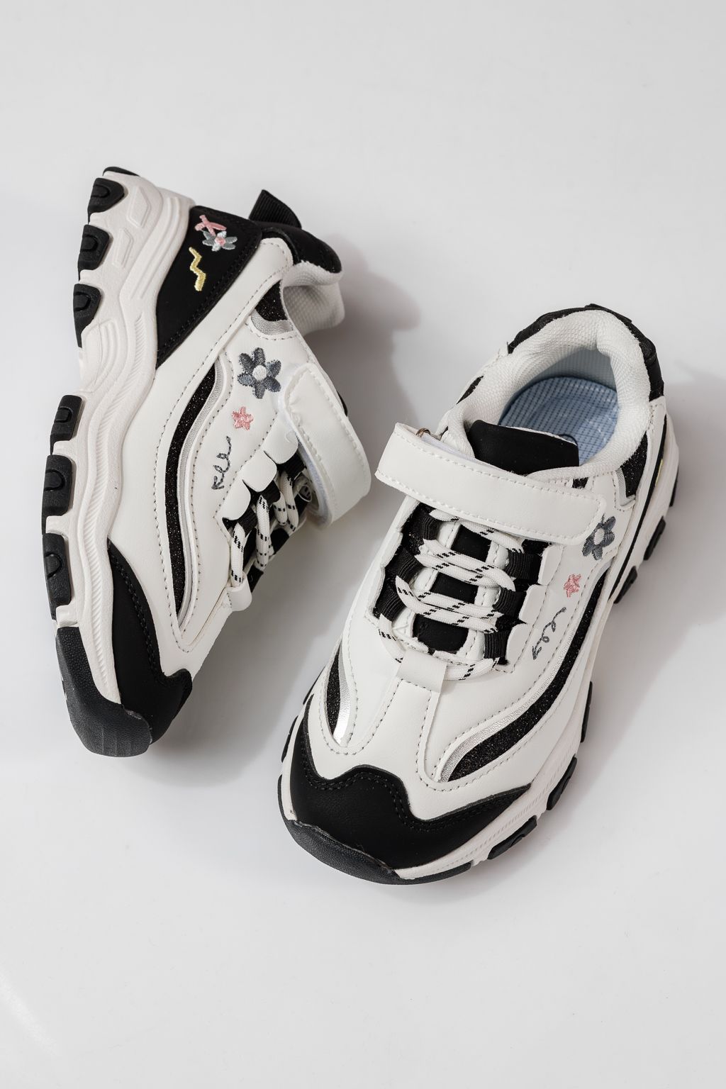 Adidasi copii negri din piele ecologica Arya #24042