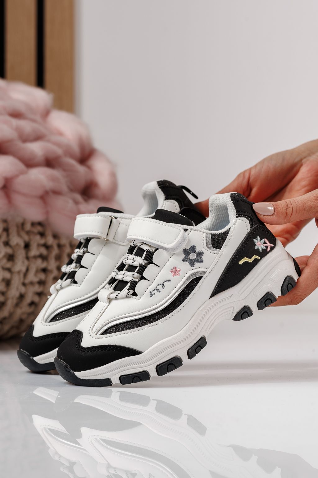 Adidasi copii negri din piele ecologica Arya #24042