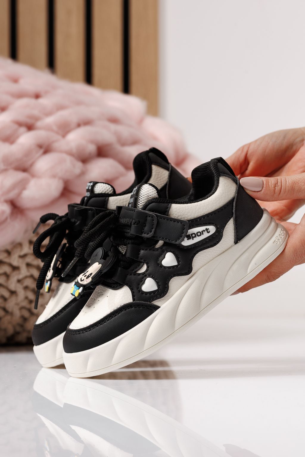 Adidasi copii negri din piele ecologica Aylin #24010