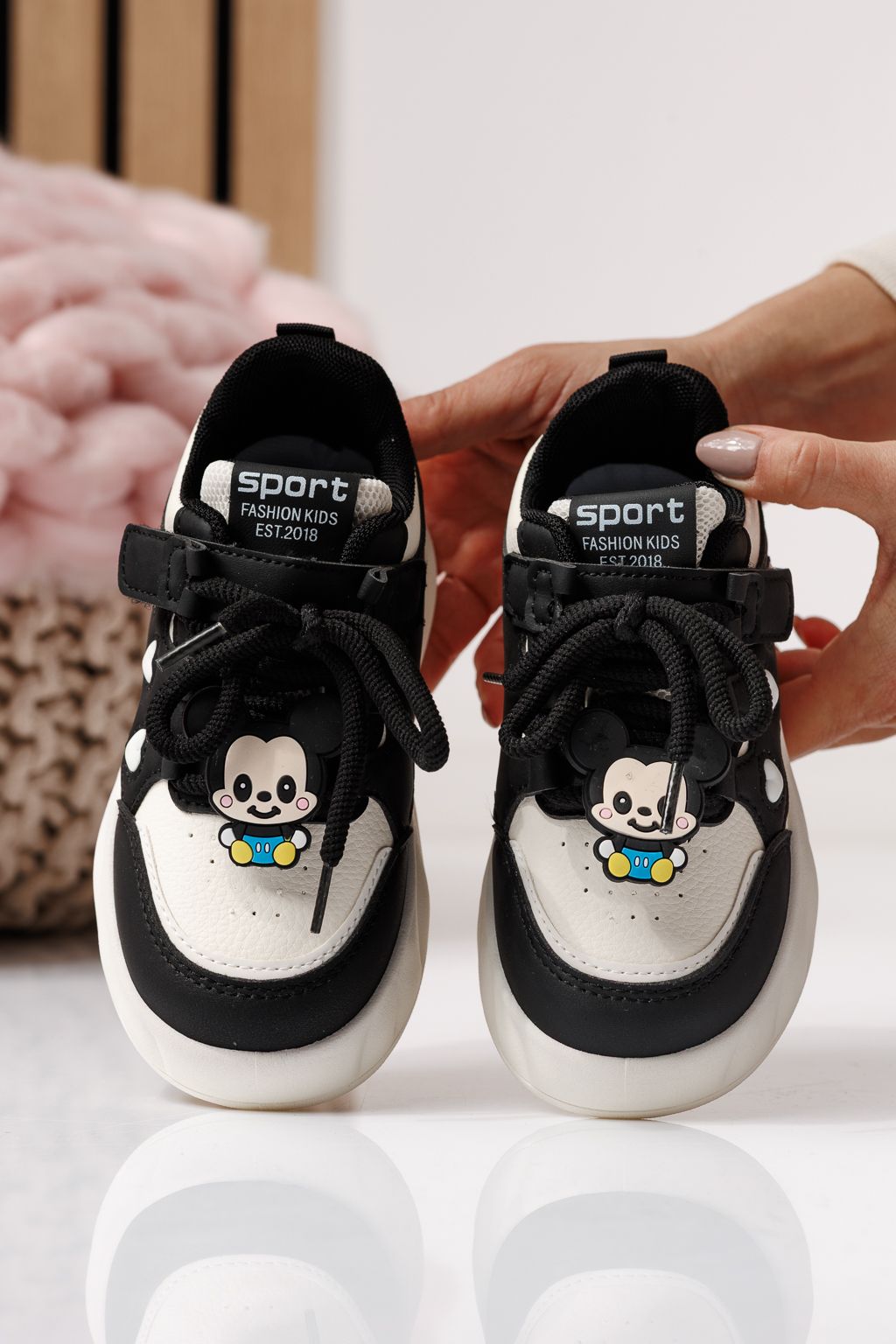 Adidasi copii negri din piele ecologica Aylin #24010