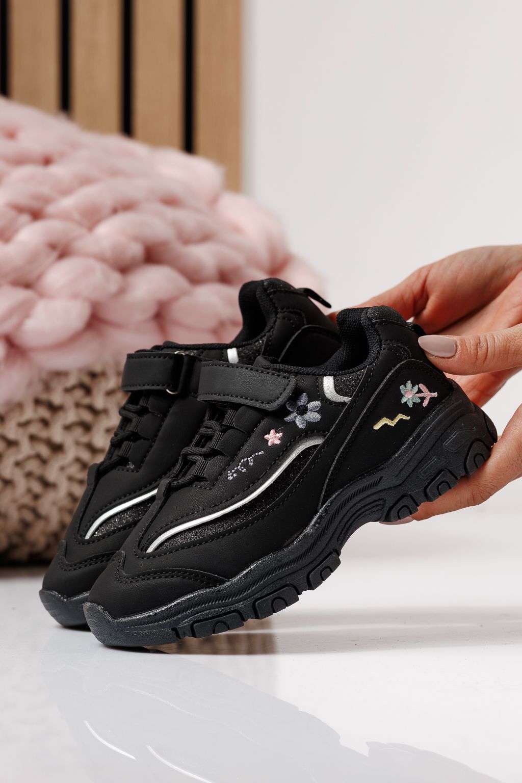 Adidasi copii negri din piele ecologica Arya #24043