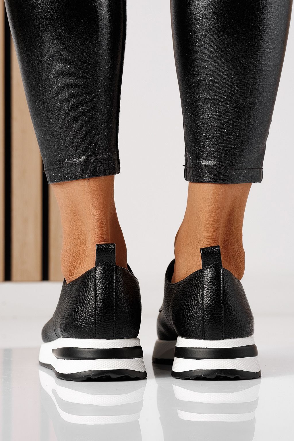 Pantofi casual dama negri din piele ecologica Lara #24200