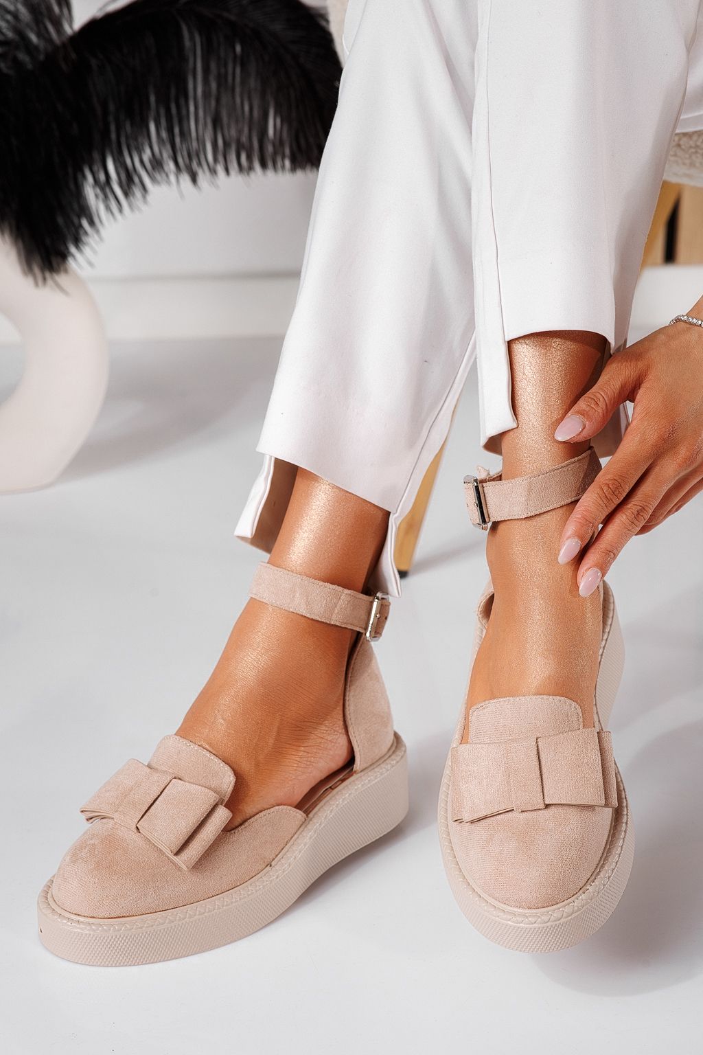 Pantofi casual dama bej din piele ecologica intoarsa Willy #24221