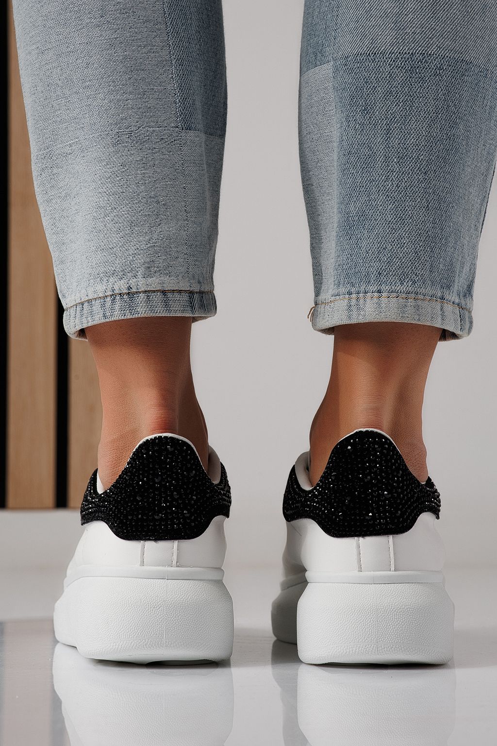 Adidasi dama albi din piele ecologica Raya #24236