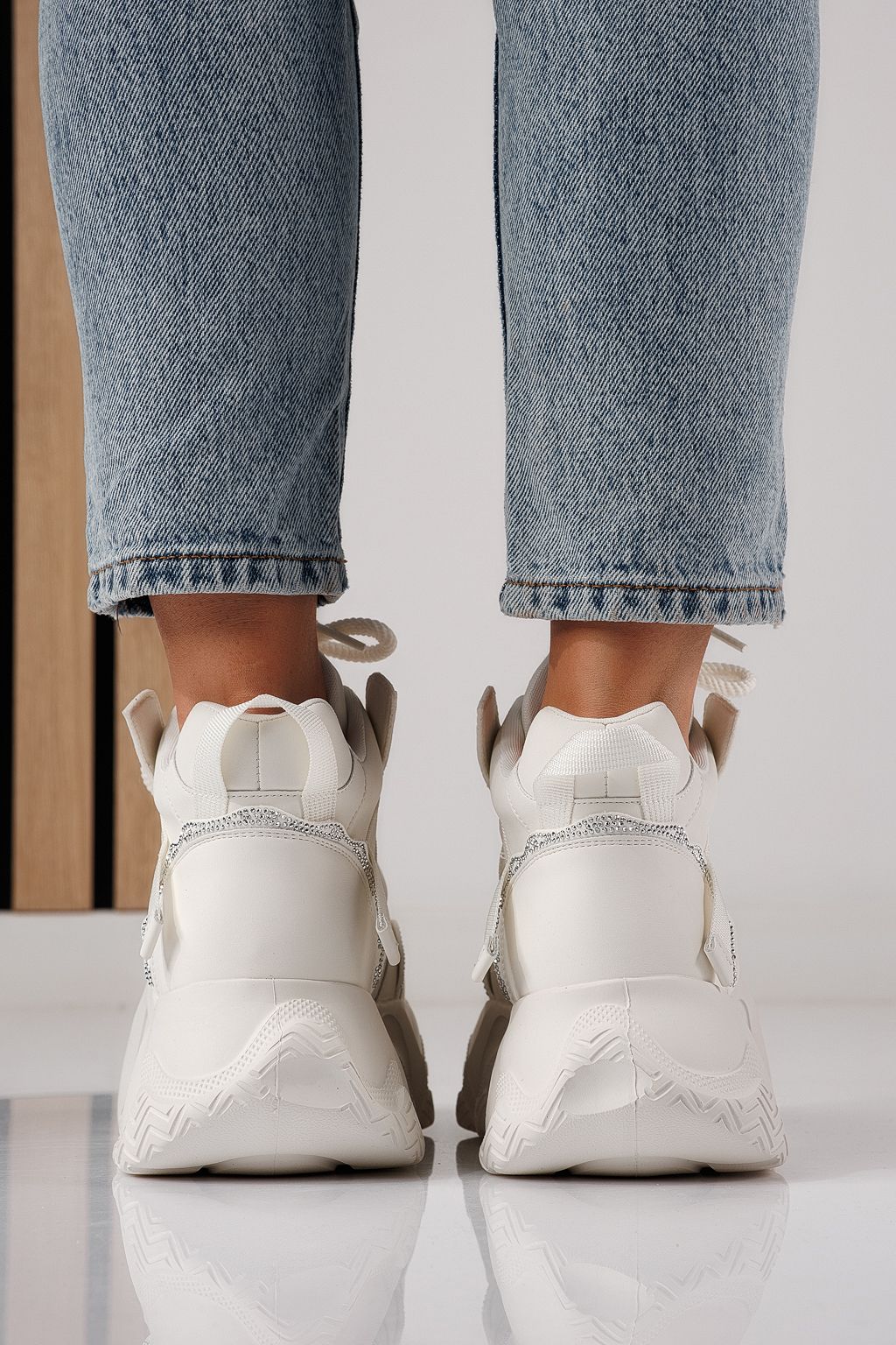 Adidasi dama albi din piele ecologica Alberta #24230