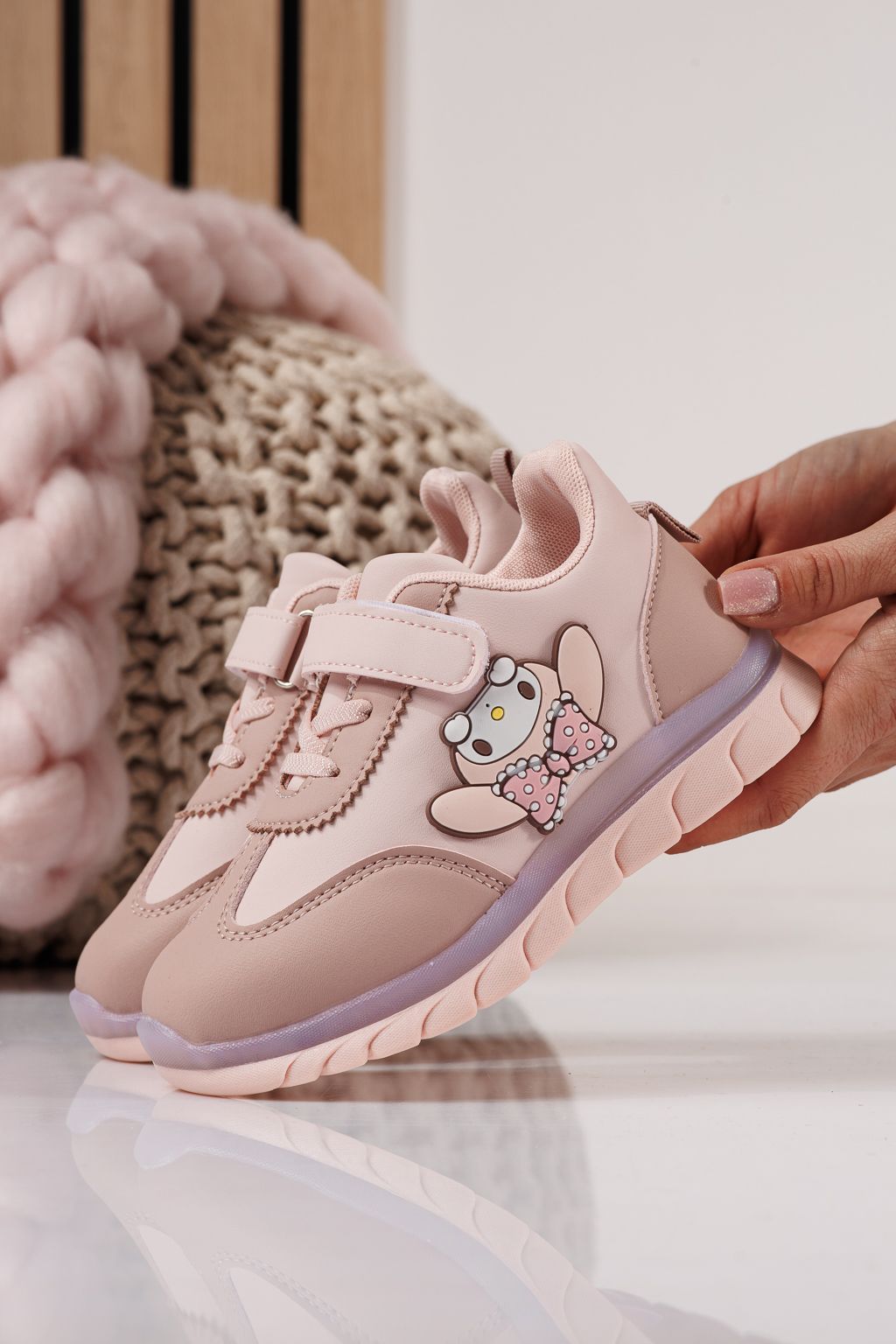 Adidasi copii roz din piele ecologica Luna #24332