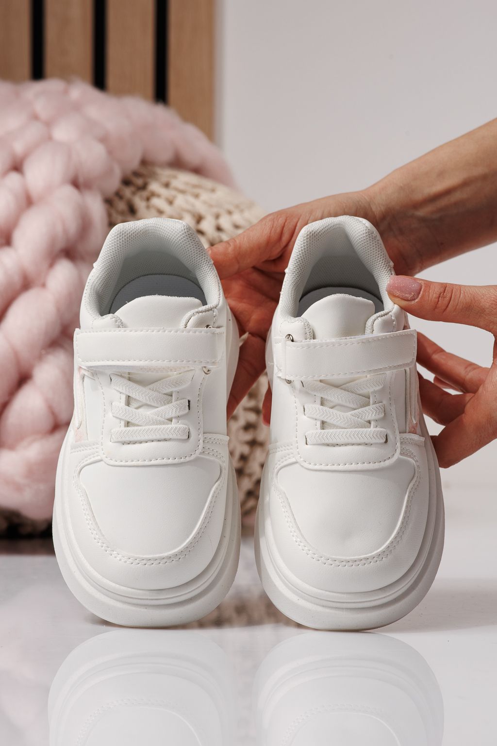 Adidasi copii albi din piele ecologica Isabella #24364