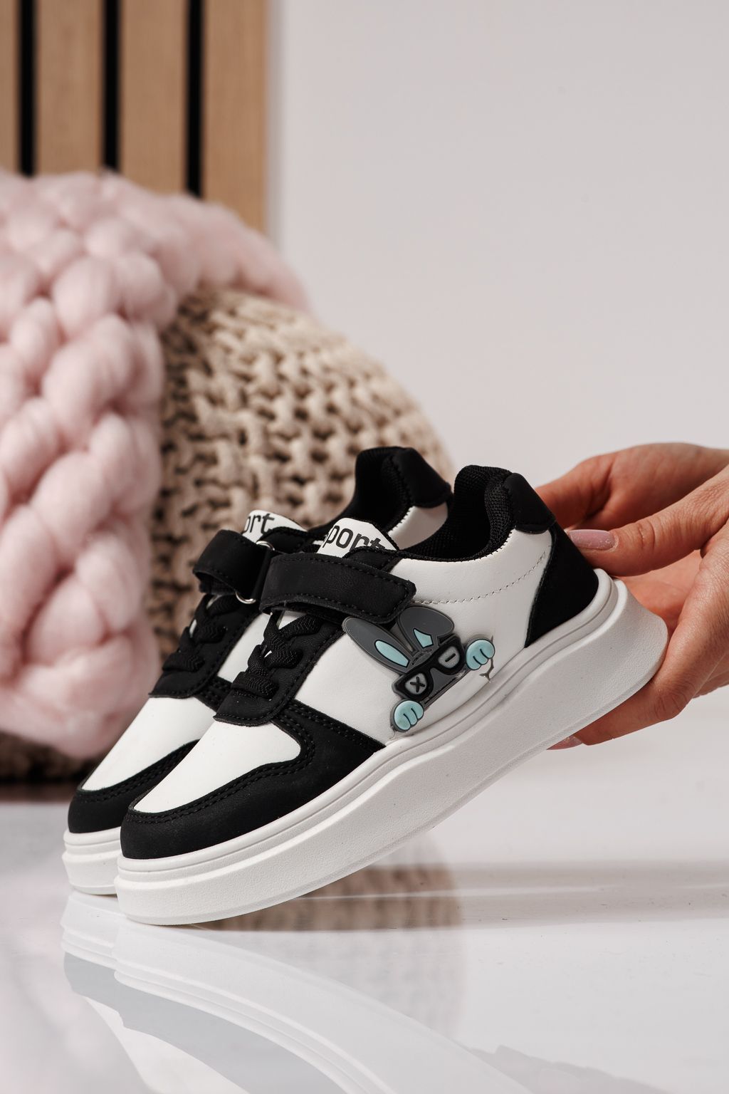 Adidasi copii negri din piele ecologica Zaria #24380