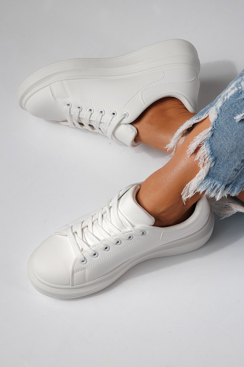 Adidasi dama albi din piele ecologica Sofia #24324