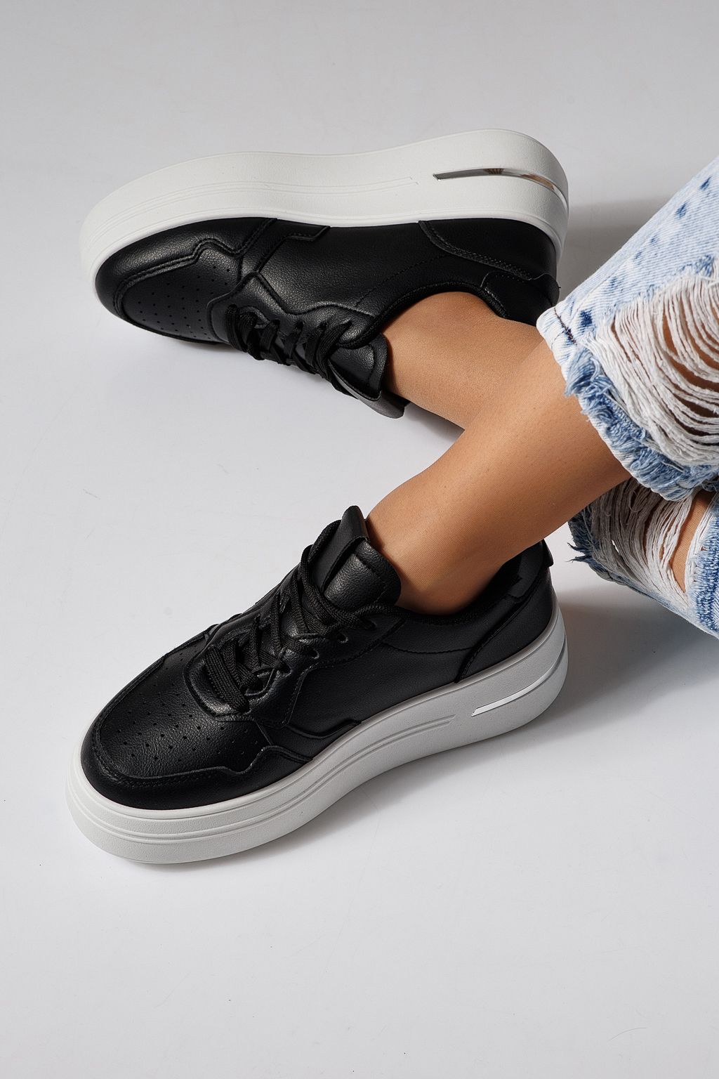 Adidasi dama negri din piele ecologica Sofia #24391