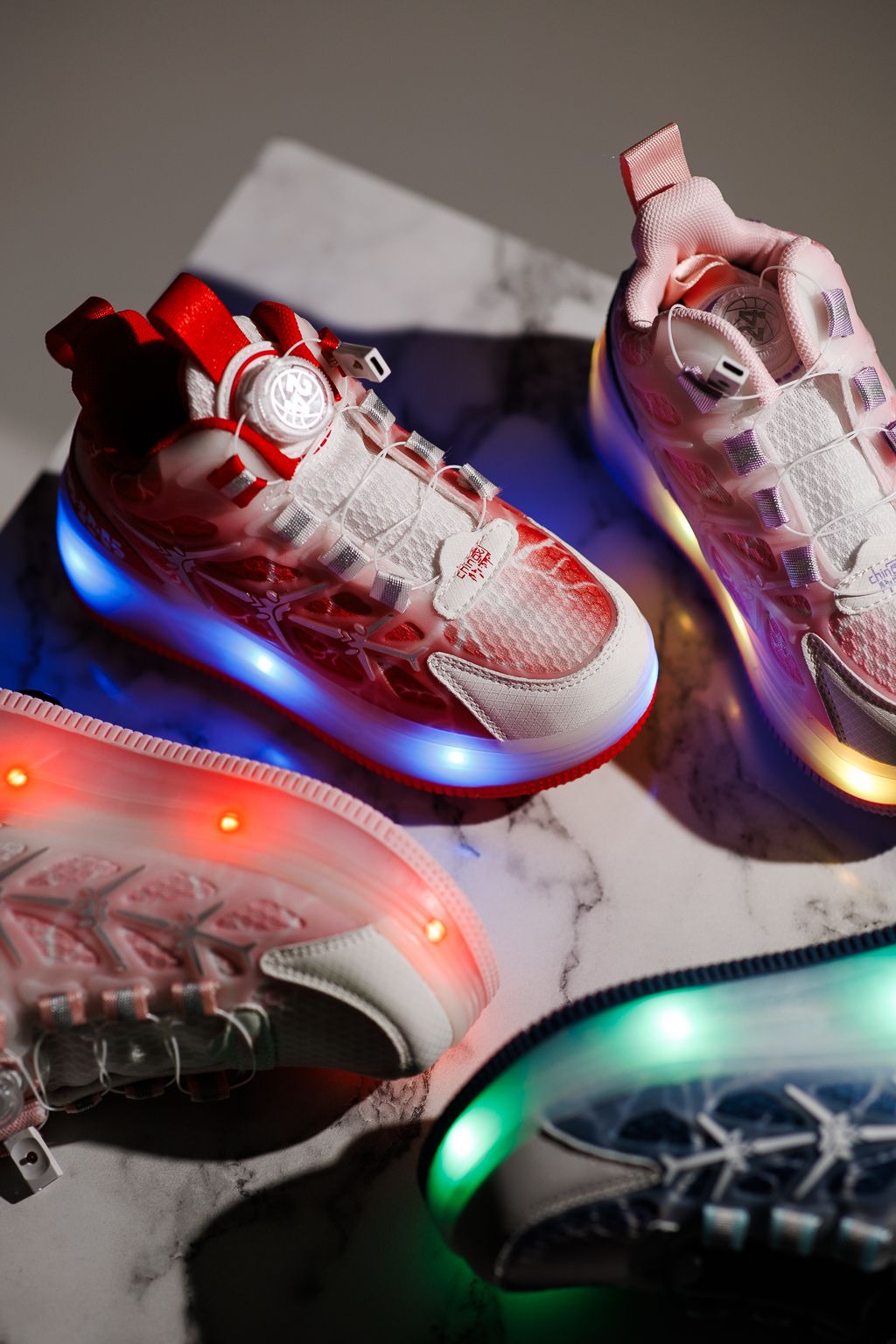 Adidasi cu role mov din material textil Helys #24408