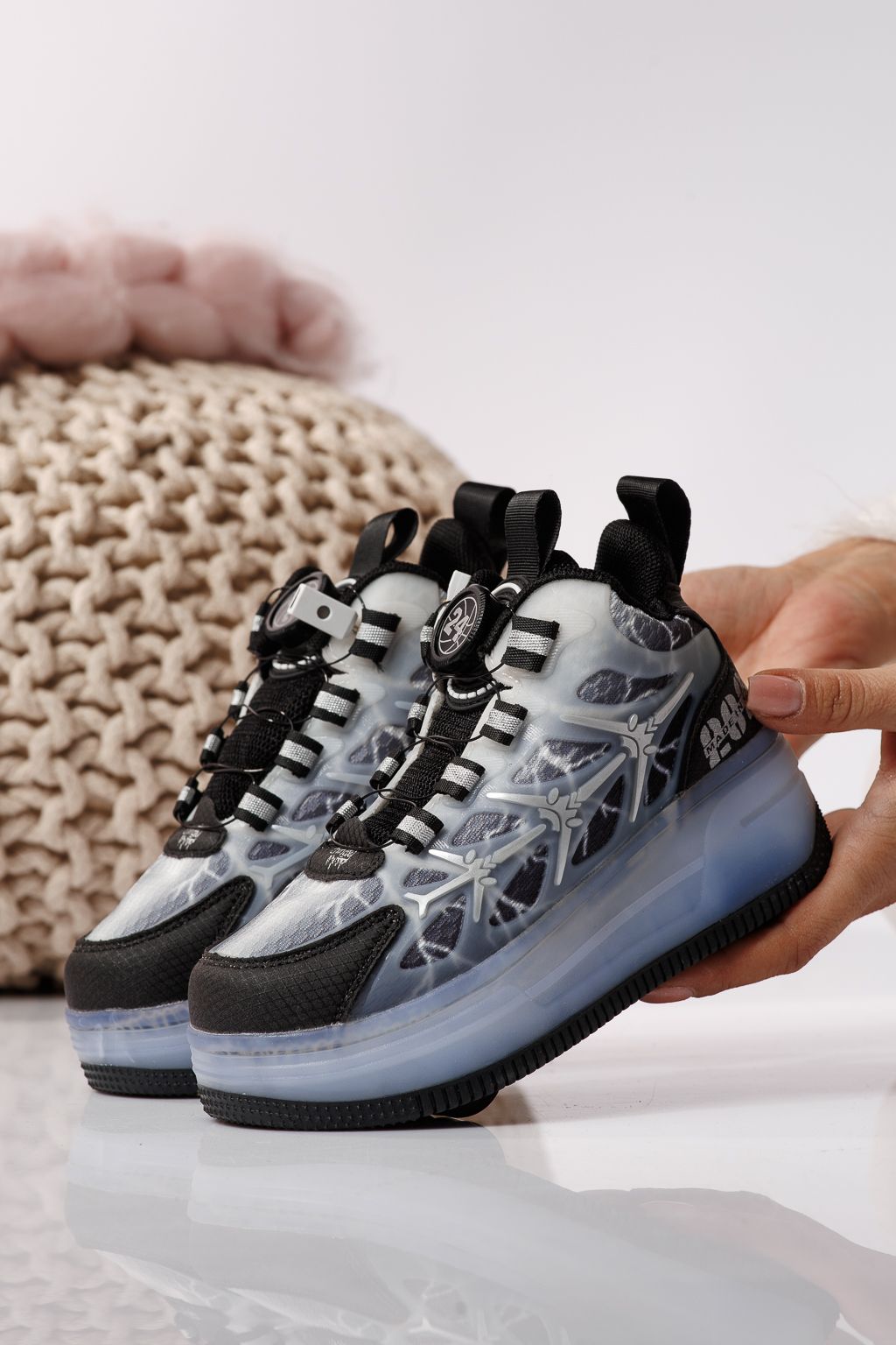 Adidasi cu role negri din material textil  Helys #24409