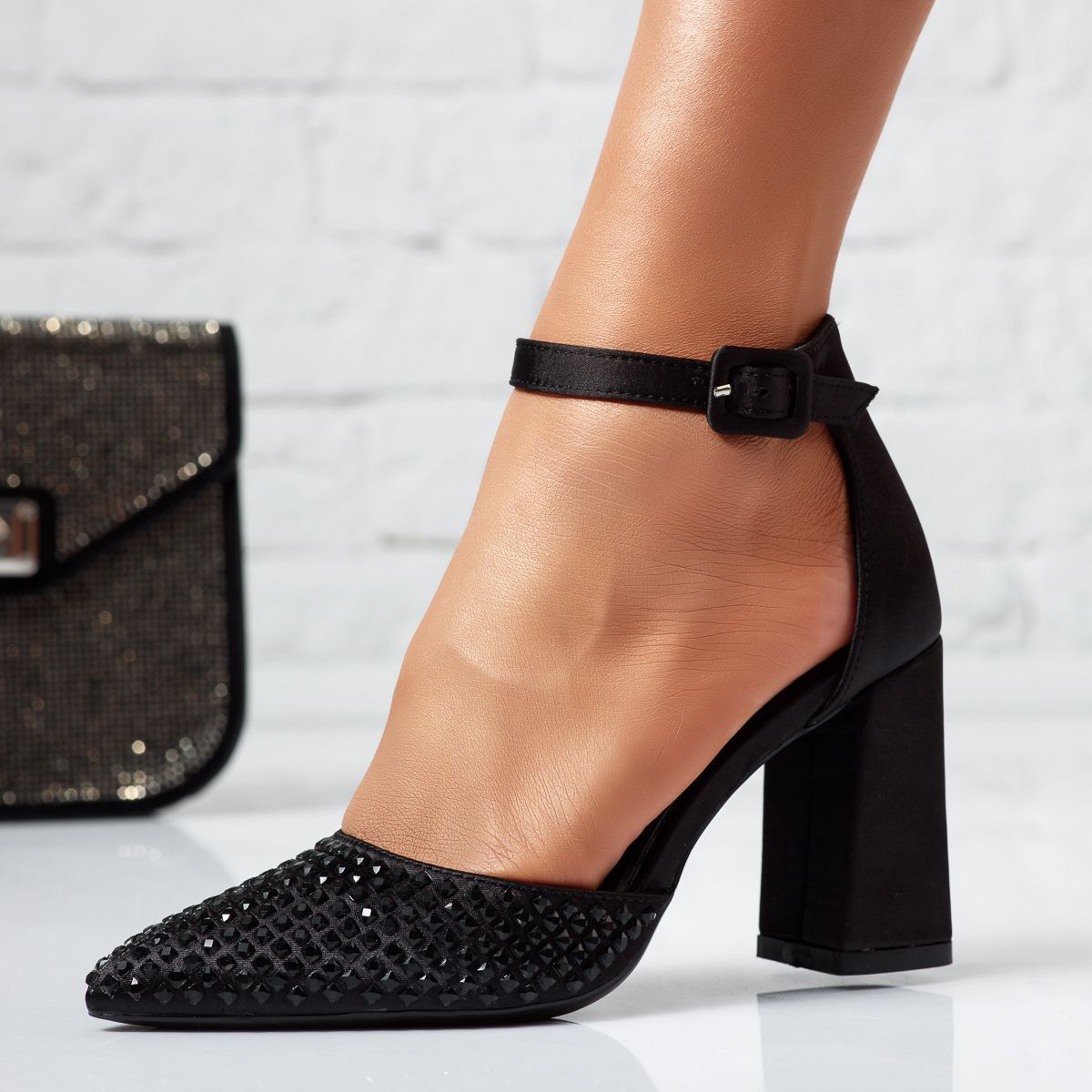 Pantofi cu toc dama negri din satin Iulia #24445