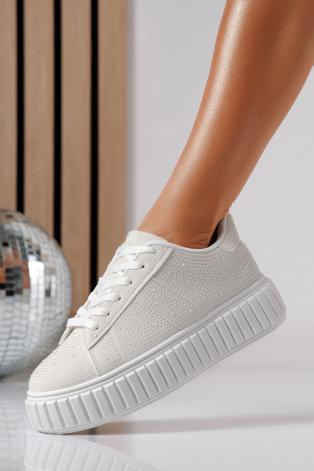 Adidasi dama albi din piele ecologica intoarsa Loris #24403