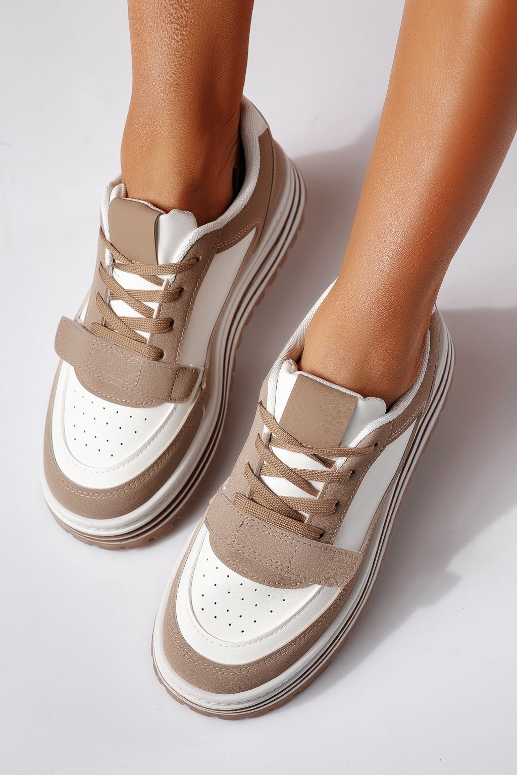 Adidasi dama albi din piele ecologica Tabitha #24456