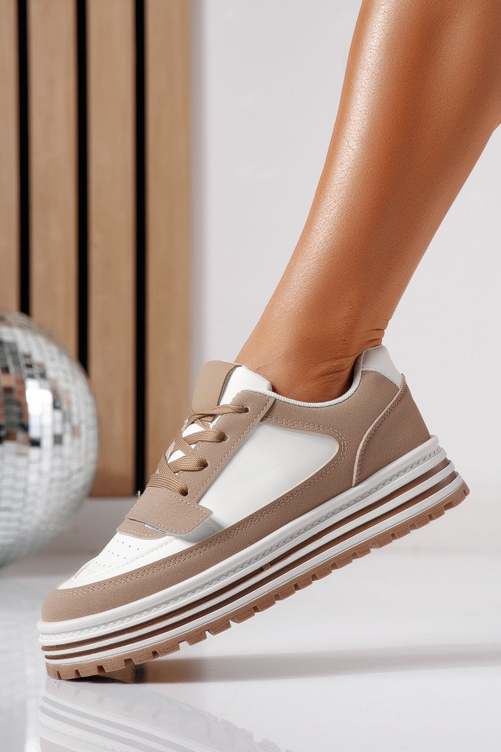 Adidasi dama albi din piele ecologica Tabitha #24456