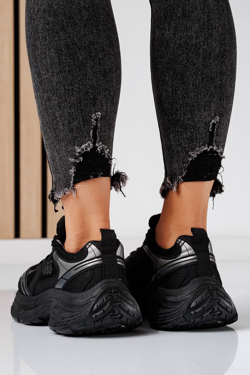 Adidasi dama negri din material textil Anita #24548