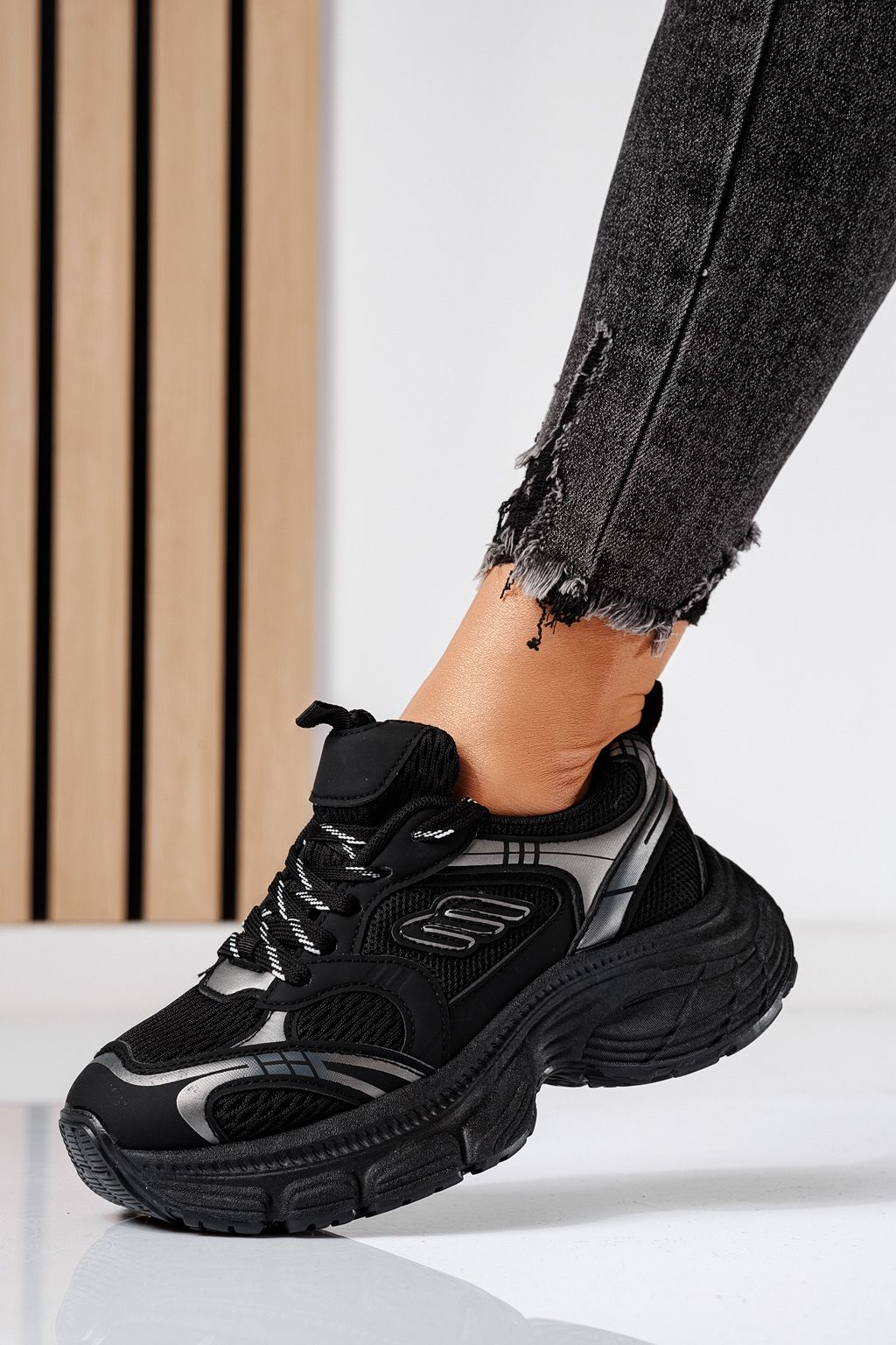 Adidasi dama negri din material textil Anita #24548