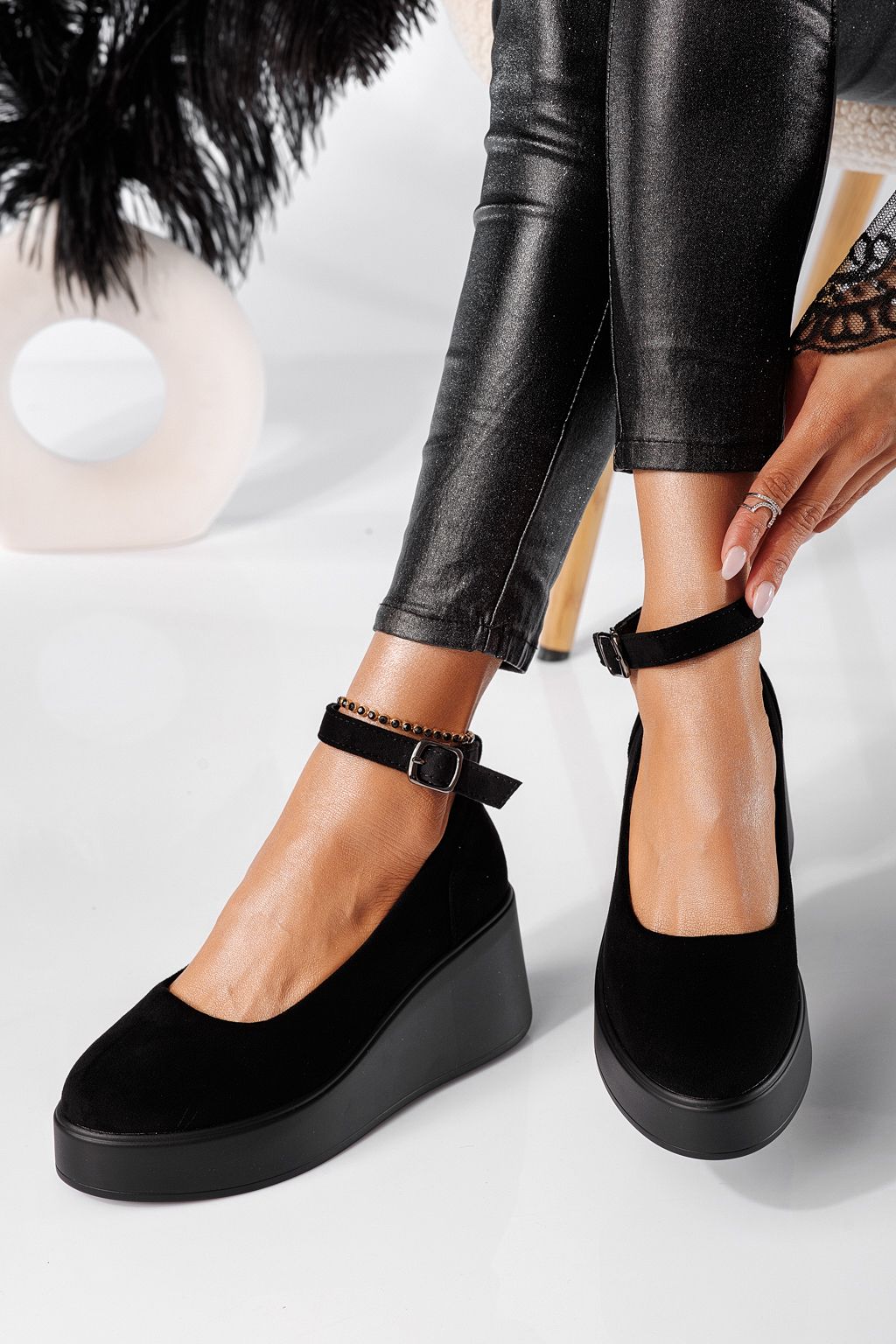 Pantofi casual dama negri din piele ecologica intoarsa Selena #24658