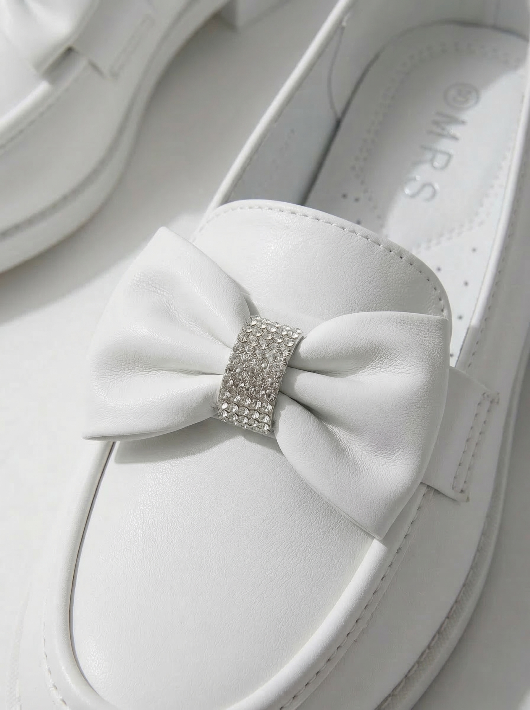 Pantofi fete albi din piele ecologica Alda #24616