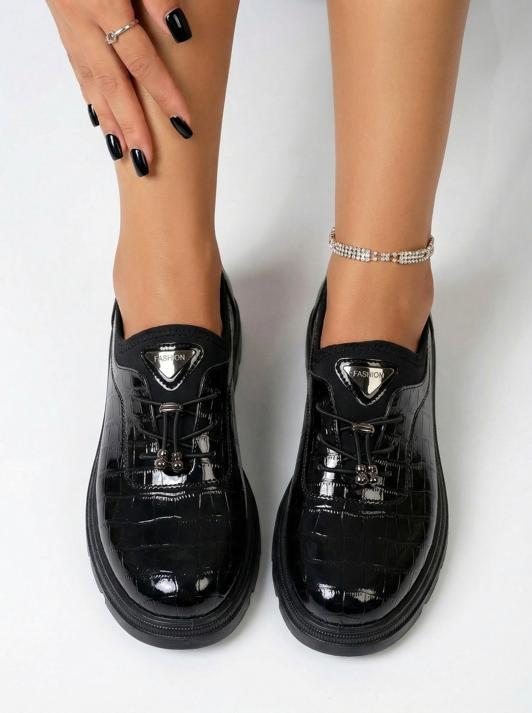 Pantofi casual dama negri din piele ecologica lacuita Mariah #24606