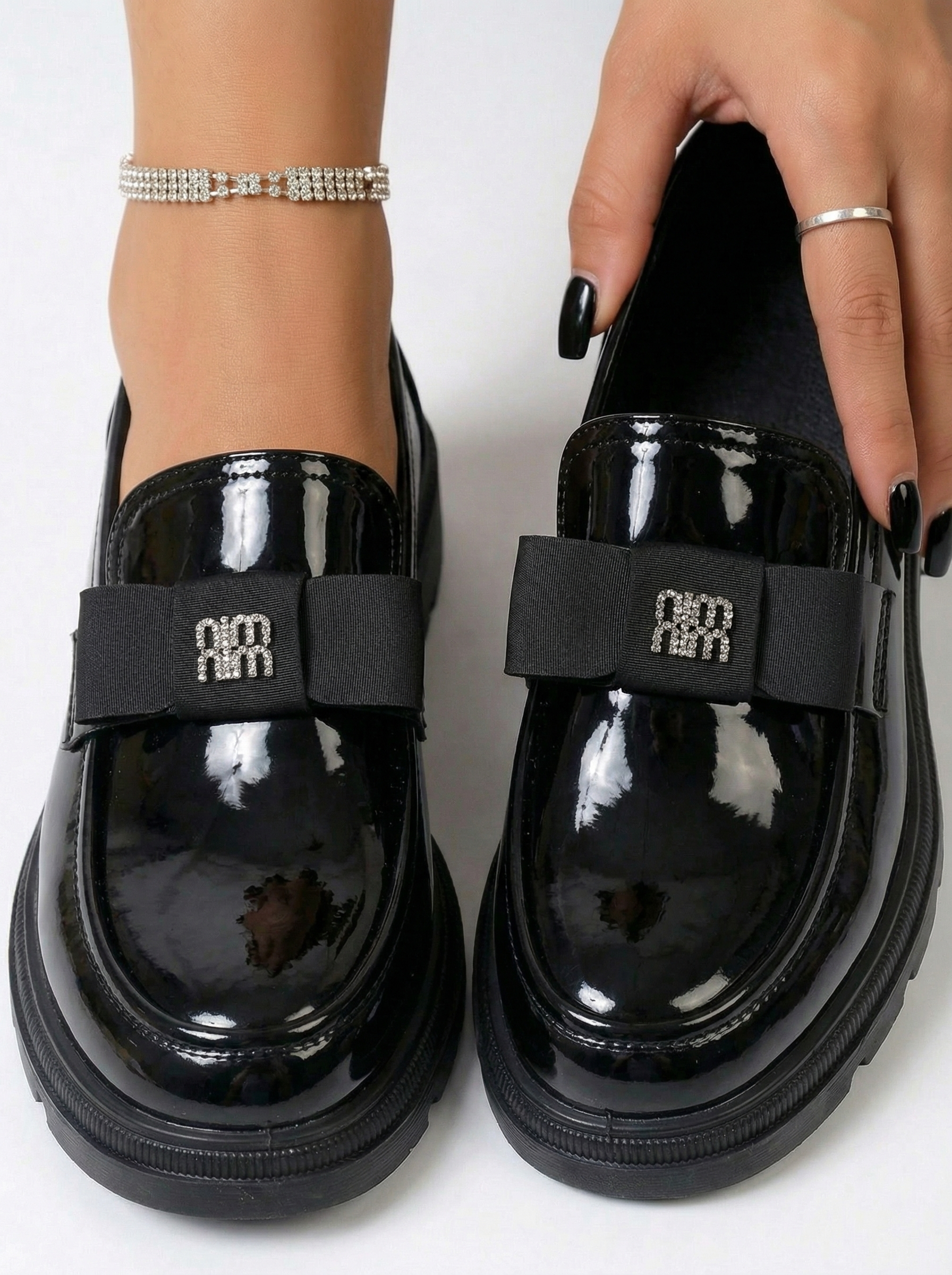 Pantofi casual dama negri din piele ecologica lacuita Aeliana #24665