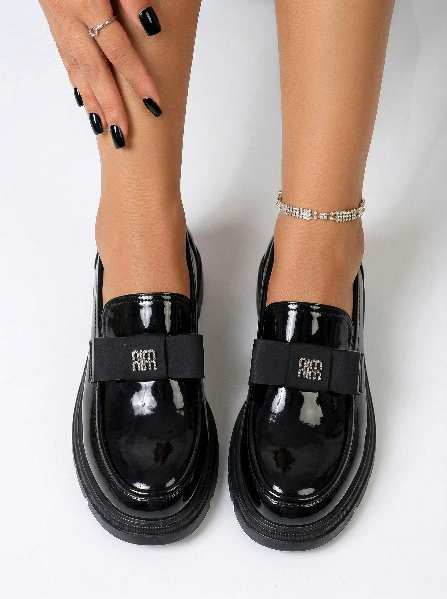 Pantofi casual dama negri din piele ecologica lacuita Aeliana #24665