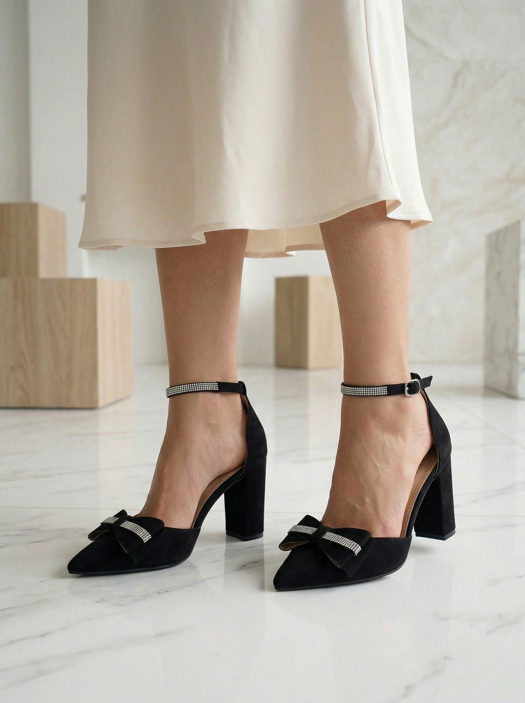 Pantofi cu toc dama negri din piele ecologica intoarsa Elis #24672